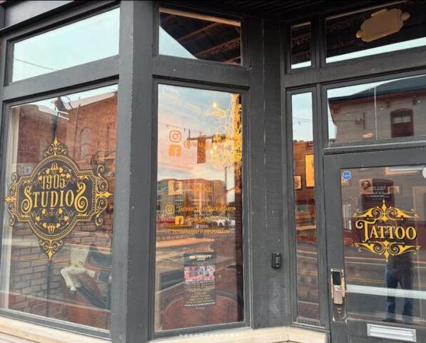 1905 Tattoo Studio window graphics